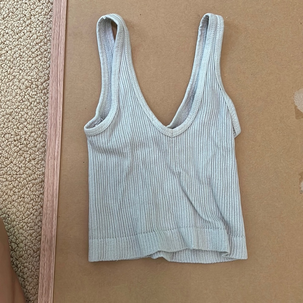Stretchy teal cropped tank top